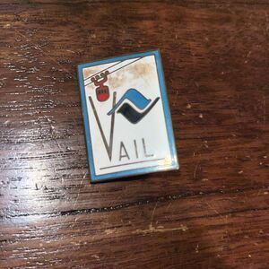 Vintage Vail Gondola Ski Winter Resort Colorado Mountain Button Pin Pinback